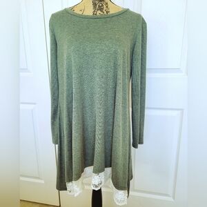 🌲 Heathered Green Tunic
